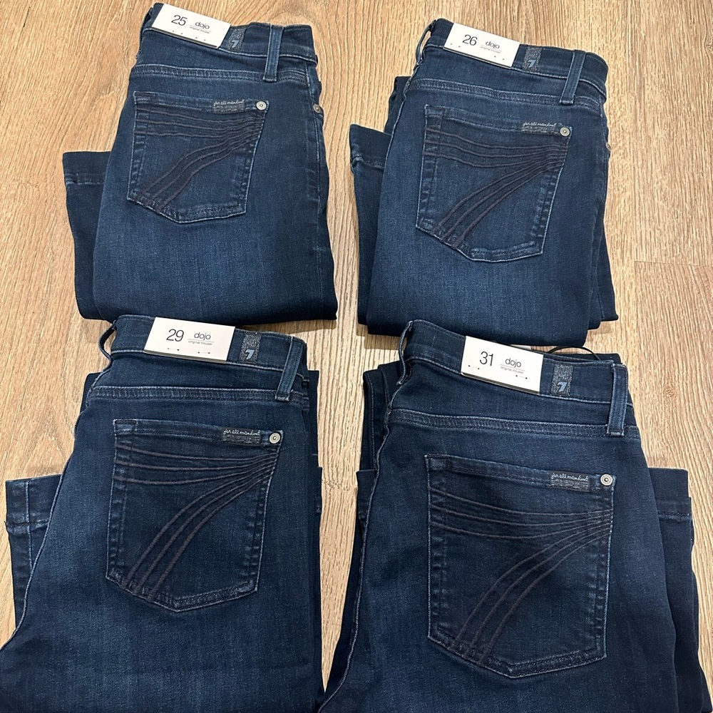 DOJO Flare bottoms 7 for all mankind